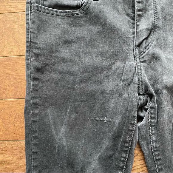 Levi's 710 Jeans - Picture 15 of 15